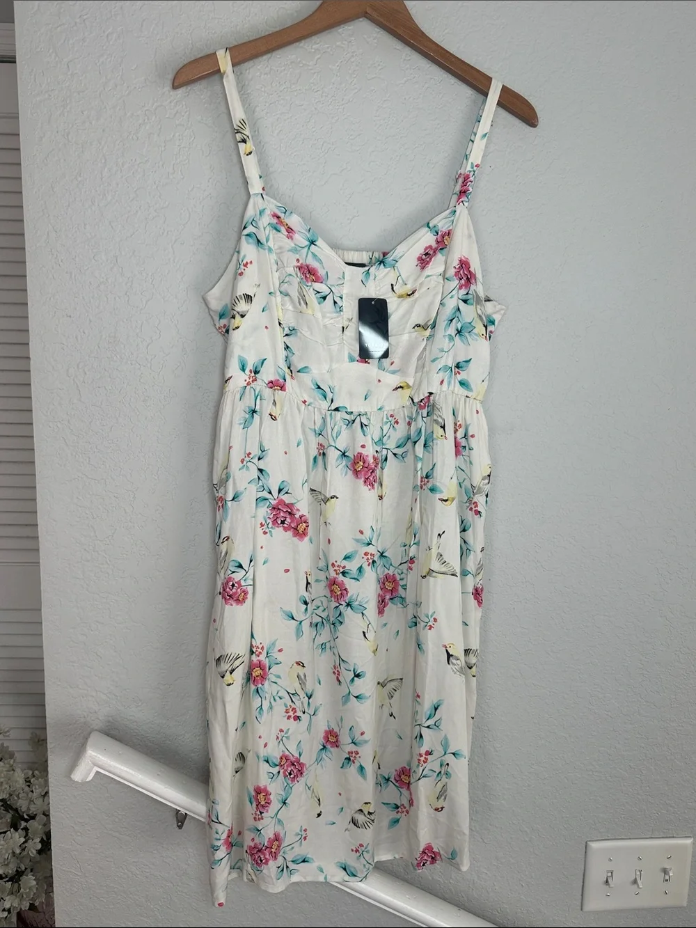NEW torrid Floral Sundress Dress Bird Summer Vacation Travel Cruise Milkmaid 2X - Picture 2 of 10